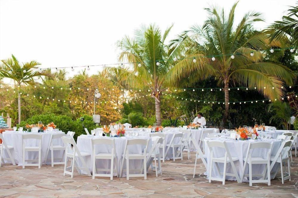 Pelican Bay Hotel Freeport Extérieur photo