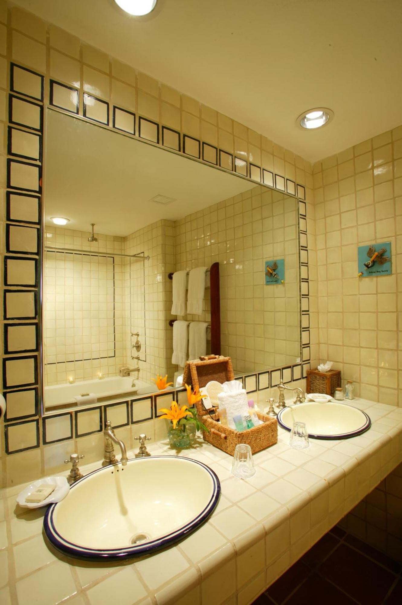 Pelican Bay Hotel Freeport Extérieur photo